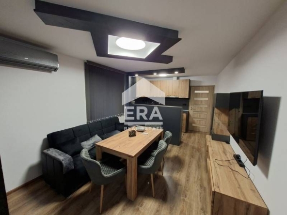 Дава се под наем Двустаен апартамент в Плевен, 9-ти квартал - 65 кв.м за 458.49 € - Снимка #1