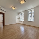 Дава се под наем Офис в София, Център - 116 кв.м за 1759.5 € - Снимка #1