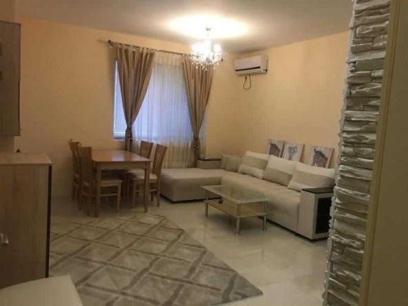 Дава се под наем Двустаен апартамент в София, Надежда 1 - 81 кв.м за 398.82 € - Снимка #1