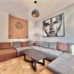 Дава се под наем Тристаен апартамент в София, Център - 107 кв.м за 2000 € - Снимка #1