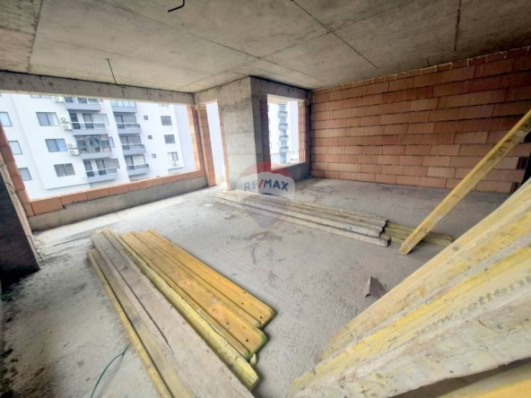 Тристаен апартамент в Варна, Кайсиева градина - 122 кв.м за 635 €/кв.м - Снимка #1