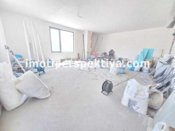 Тристаен апартамент в Пловдив, Христо Смирненски - 135 кв.м за 926 €/кв.м - Снимка #1