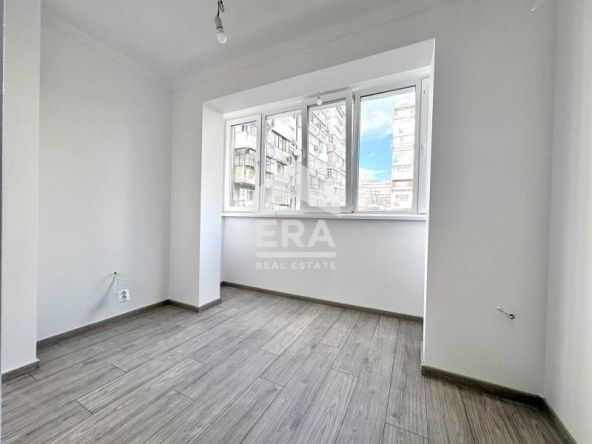 Тристаен апартамент в Варна, Възраждане 3 - 65 кв.м за 1205 €/кв.м - Снимка #1