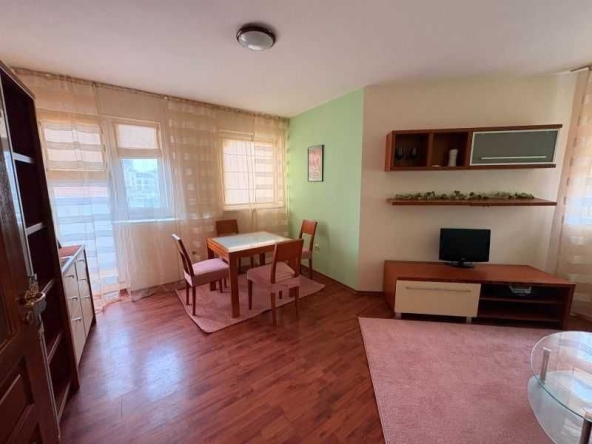 Дава се под наем Двустаен апартамент в София, Хиподрума - 60 кв.м за 548.25 € - Снимка #1