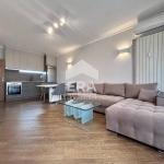 Дава се под наем Тристаен апартамент в София, Лозенец - 75 кв.м за 1196.97 € - Снимка #1