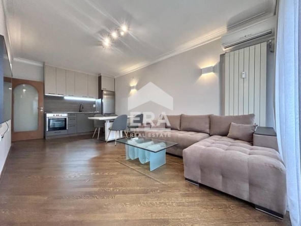Дава се под наем Тристаен апартамент в София, Лозенец - 75 кв.м за 1196.97 € - Снимка #1