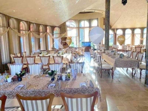 Заведение в к.к. Елените - 600 кв.м за 850 €/кв.м - Снимка #1