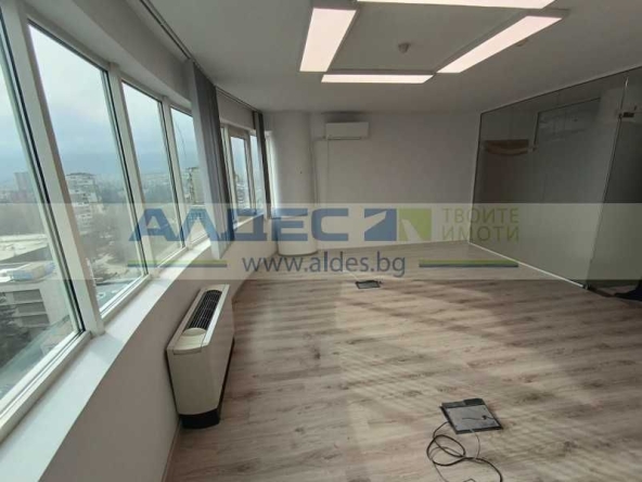 Дава се под наем Офис в София, Хиподрума - 38 кв.м за 363.63 € - Снимка #1