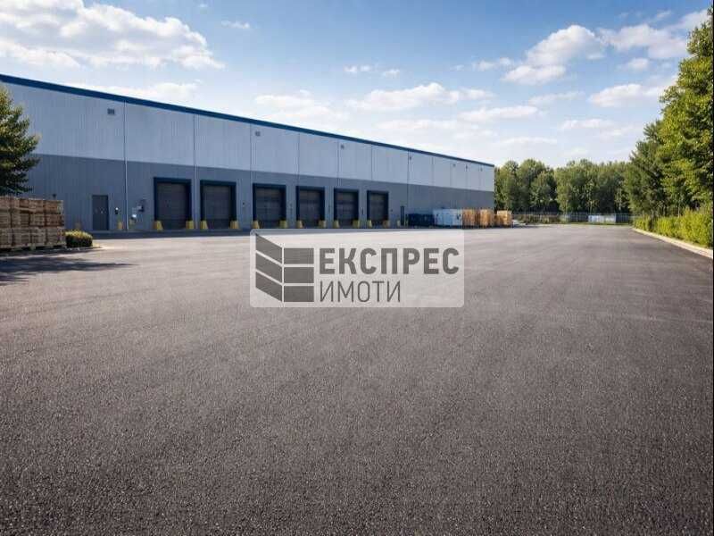 Дава се под наем Гараж / Паркомясто в Варна, Западна промишлена зона - 500 кв.м за 1196.97 € - Снимка #1