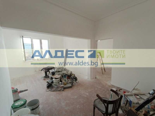 Двустаен апартамент в София, Център - 70 кв.м за 2332 €/кв.м - Снимка #1