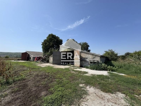 Промишлена сграда в с. Айдемир, Област Силистра - 1493 кв.м за 0 €/кв.м - Снимка #1