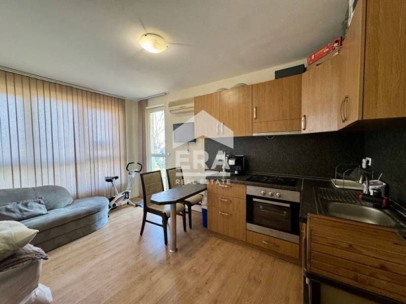 Двустаен апартамент в Варна, м-т Св. Никола - 50 кв.м за 1173 €/кв.м - Снимка #1