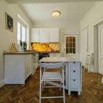 Дава се под наем Тристаен апартамент в София, Център - 75 кв.м за 1077.12 € - Снимка #1