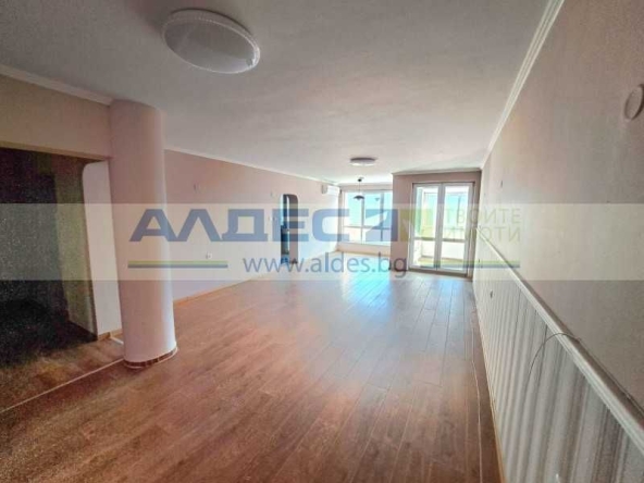 Четиристаен апартамент в София, Лозенец - 183 кв.м за 1004 €/кв.м - Снимка #1