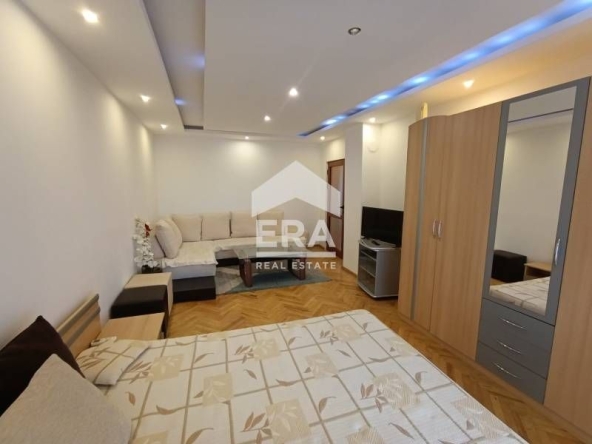 Двустаен апартамент в Варна, Младост 1 - 61 кв.м за 1338 €/кв.м - Снимка #1
