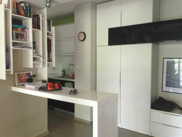 Дава се под наем Двустаен апартамент в Бургас, Зорница - 59 кв.м за 204 € - Снимка #1