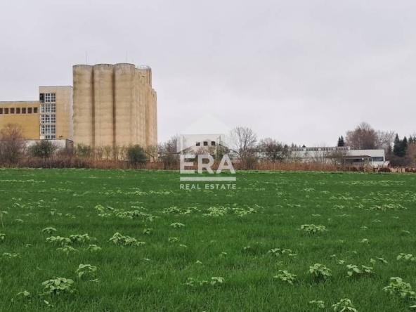 Парцел в Варна, Западна промишлена зона - 10879 кв.м за 51 €/кв.м - Снимка #1