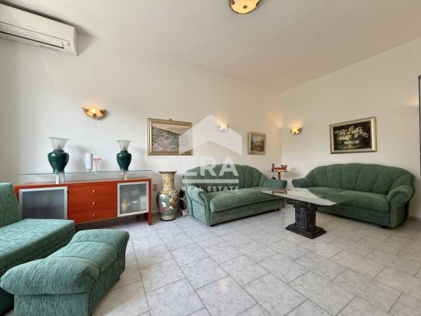 Тристаен апартамент в София, Зона Б-19 - 72 кв.м за 1693 €/кв.м - Снимка #1