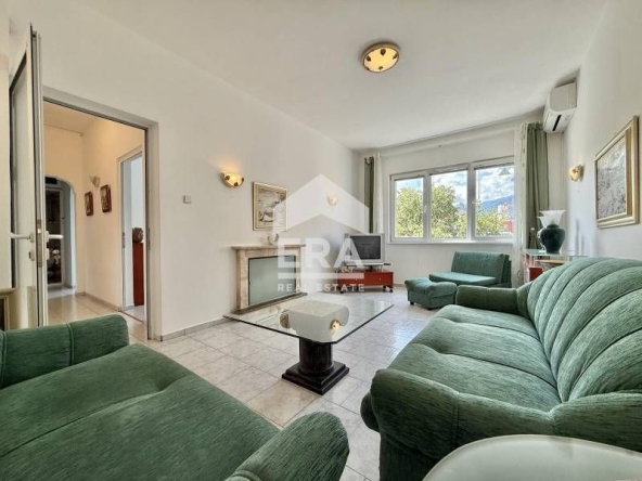 Двустаен апартамент в София, Център - 72 кв.м за 1693 €/кв.м - Снимка #1