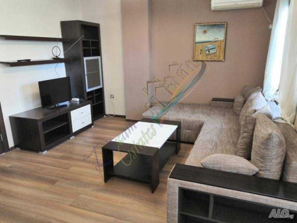 Дава се под наем Гараж / Паркомясто в Бургас, Център - 80 кв.м за 747.66 € - Снимка #1