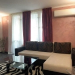 Дава се под наем Тристаен апартамент в Бургас, Лазур - 100 кв.м за 561 € - Снимка #1