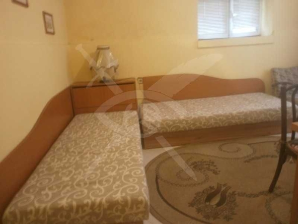 Дава се под наем Едностаен апартамент в Варна, Център - 15 кв.м за 224.4 € - Снимка #1