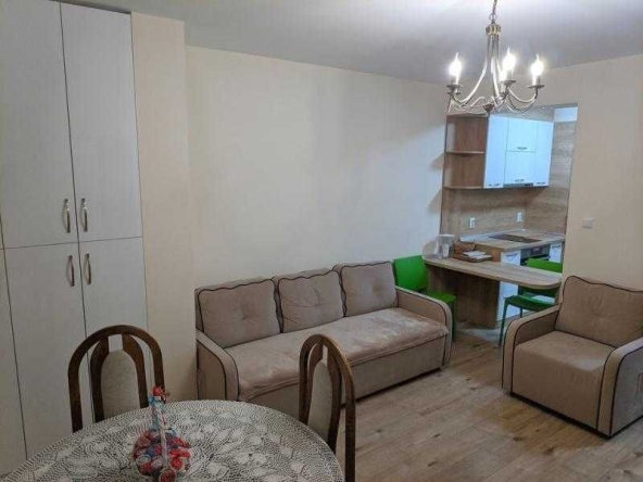 Дава се под наем Двустаен апартамент в Бургас, Славейков - 60 кв.м за 408 € - Снимка #1