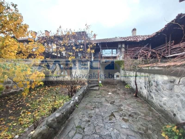 Дава се под наем Къща в Банско - 202 кв.м за 847.62 € - Снимка #1