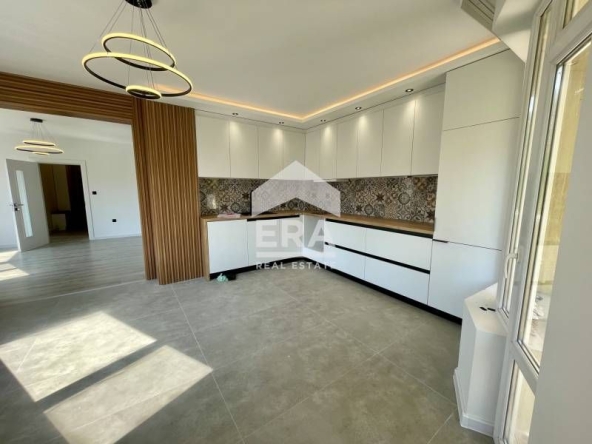 Тристаен апартамент в Кърджали, Възрожденци - 122 кв.м за 919 €/кв.м - Снимка #1