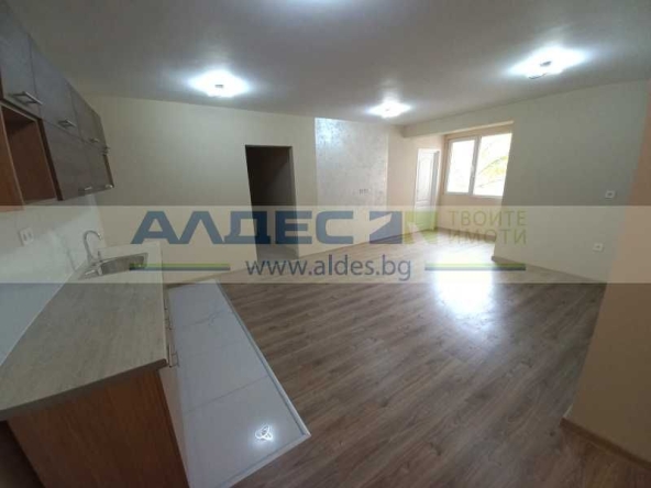 Дава се под наем Тристаен апартамент в София, Стрелбище - 85 кв.м за 623.22 € - Снимка #1