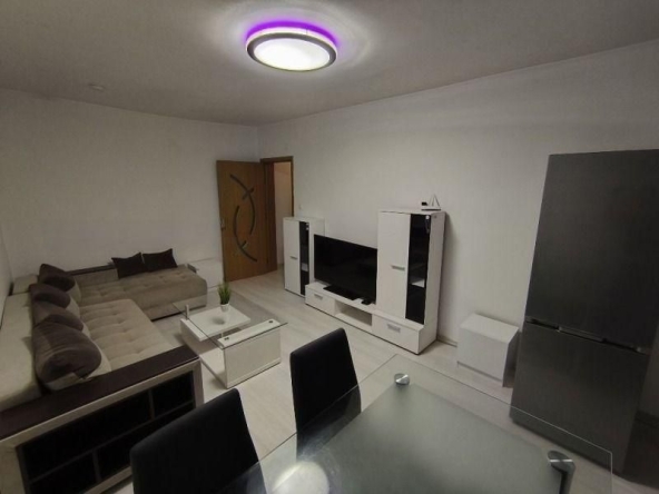 Дава се под наем Тристаен апартамент в София, Захарна фабрика - 75 кв.м за 618.12 € - Снимка #1