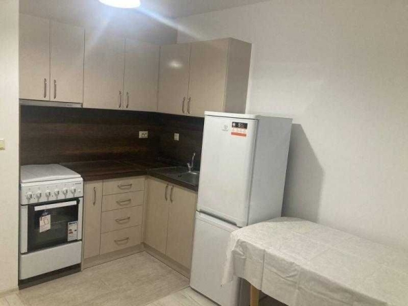 Дава се под наем Двустаен апартамент в Бургас, Меден рудник - зона А - 63 кв.м за 306 € - Снимка #1