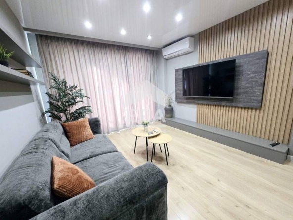 Дава се под наем Тристаен апартамент в Варна, Бриз - 85 кв.м за 1223.49 € - Снимка #1