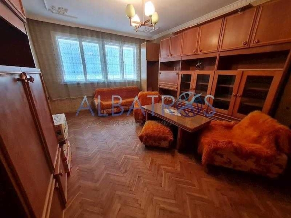 Многостаен апартамент в Варна, Левски - 240 кв.м за 531 €/кв.м - Снимка #1