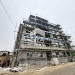 Тристаен апартамент в Варна, Левски - 181 кв.м за 933 €/кв.м - Снимка #1