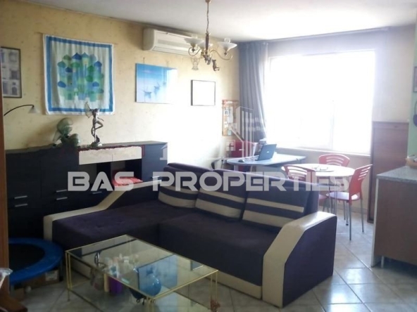 Двустаен апартамент в София, Оборище - 80 кв.м за 2040 €/кв.м - Снимка #1