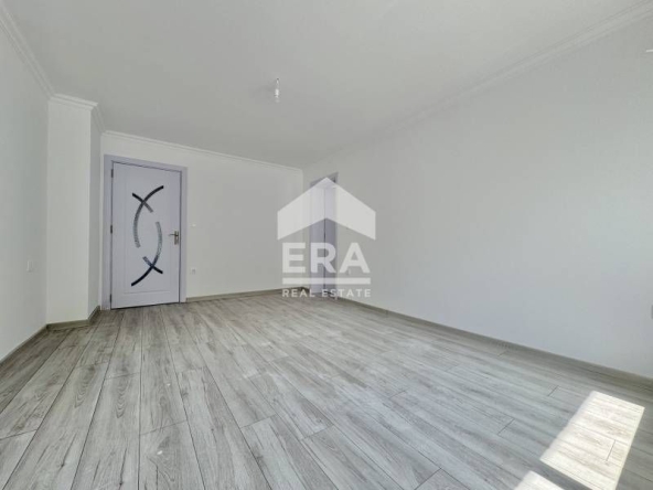Тристаен апартамент в Варна, Левски - 83 кв.м за 1168 €/кв.м - Снимка #1