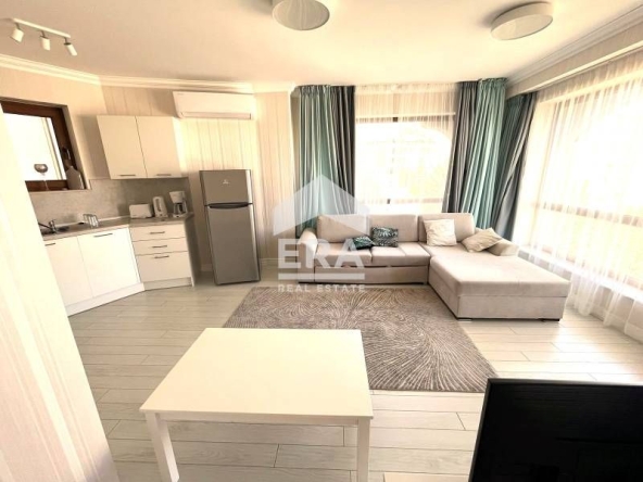 Двустаен апартамент в Варна, Чайка - 82 кв.м за 1487 €/кв.м - Снимка #1