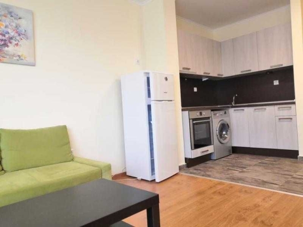 Дава се под наем Двустаен апартамент в Бургас, Център - 60 кв.м за 510 € - Снимка #1