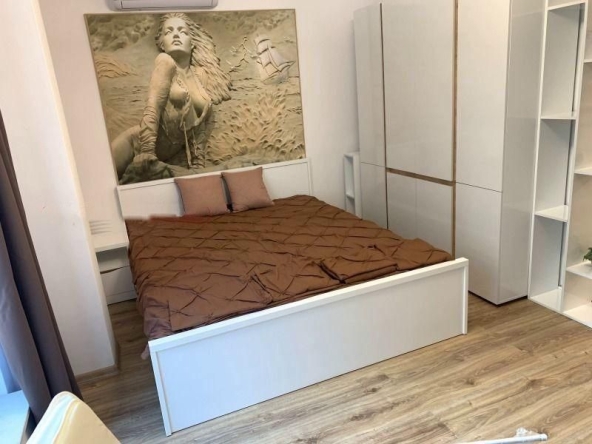 Дава се под наем Едностаен апартамент в София, Център - 52 кв.м за 718.08 € - Снимка #1