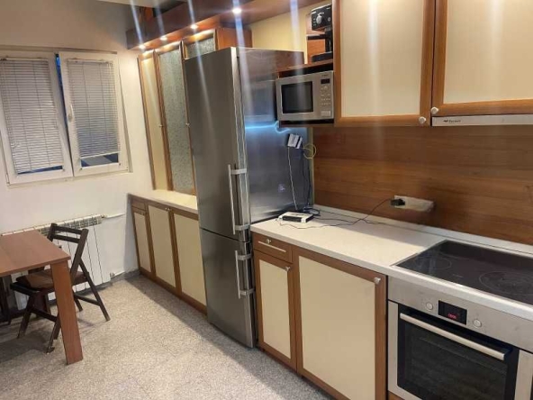 Дава се под наем Двустаен апартамент в София, Център - 75 кв.м за 357 € - Снимка #1