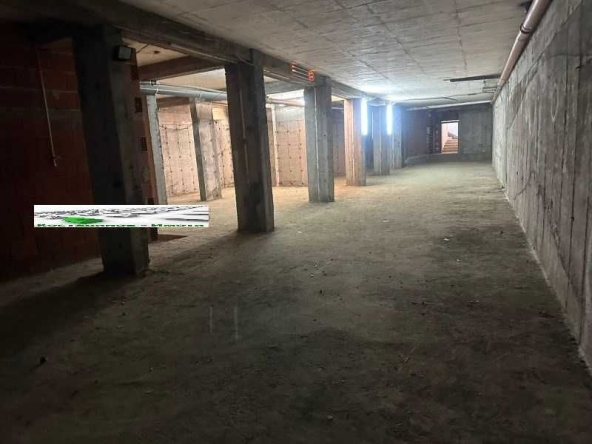 Магазин в Пловдив, Кършияка - 280 кв.м за 273 €/кв.м - Снимка #1