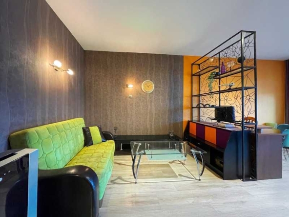 Дава се под наем Двустаен апартамент в София, Дианабад - 67 кв.м за 648.21 € - Снимка #1