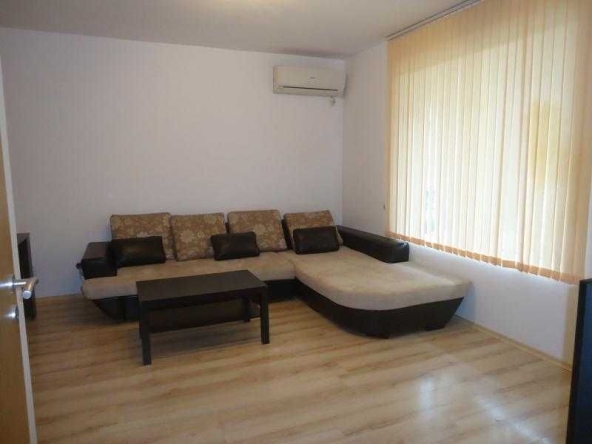 Дава се под наем Тристаен апартамент в Бургас, Лазур - 88 кв.м за 598.23 € - Снимка #1