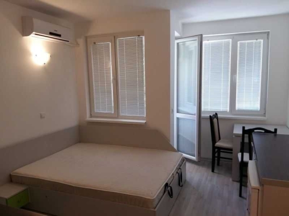 Дава се под наем Едностаен апартамент в София, Студентски град - 42 кв.м за 447.78 € - Снимка #1