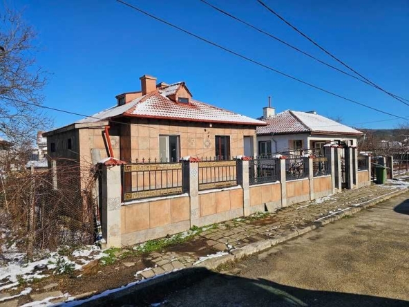 Къща в Малко Търново - 140 кв.м за 226 €/кв.м - Снимка #1