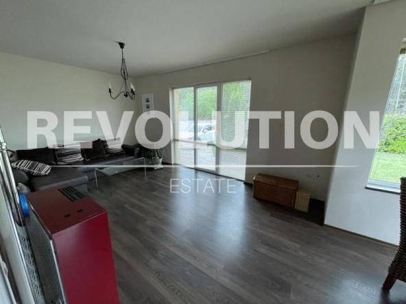 Дава се под наем Къща в Варна, м-т Св. Никола - 120 кв.м за 1800 € - Снимка #1