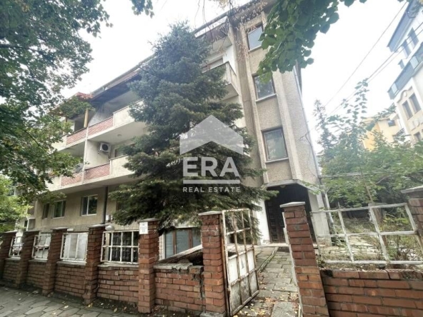 Четиристаен апартамент в Кърджали, Център - 124 кв.м за 416 €/кв.м - Снимка #1