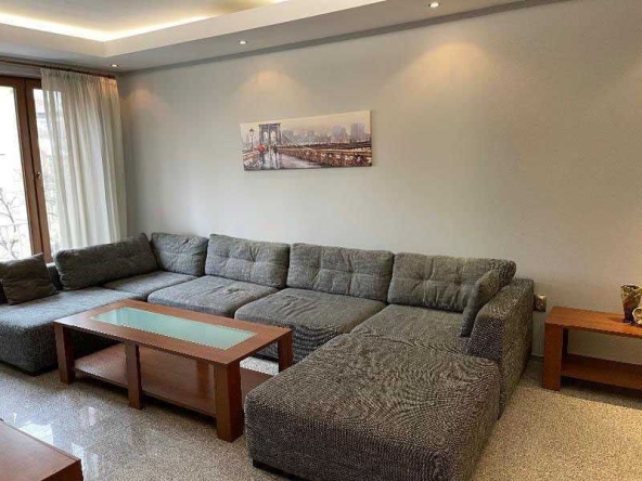Дава се под наем Двустаен апартамент в София, Център - 65 кв.м за 698.19 € - Снимка #1
