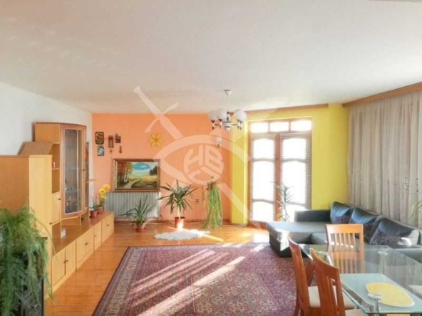 Етаж от къща в Ахелой - 320 кв.м за 469 €/кв.м - Снимка #1